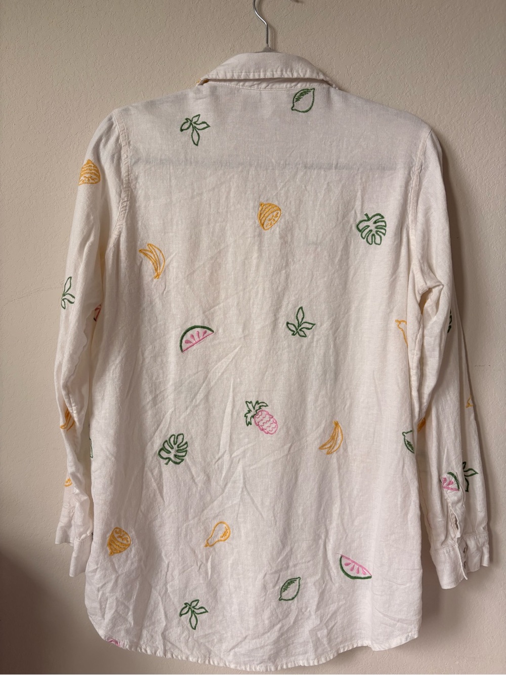 C&C California White Button-Up Shirt with Colorful Fruit Embroidery size small - Picture 6 of 7